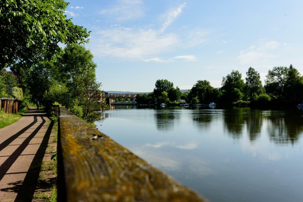 Weserwohnung - Bootshaus Urlaub Am Wasser ハーメルン エクステリア 写真