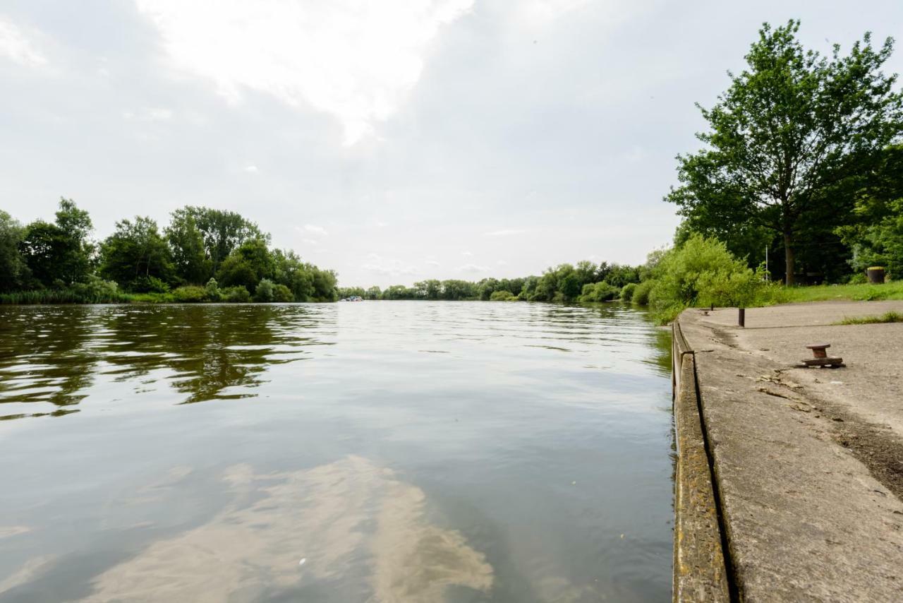 Weserwohnung - Bootshaus Urlaub Am Wasser ハーメルン エクステリア 写真